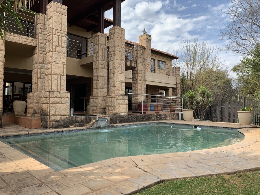 5 Bedroom Property for Sale in Birdwood Estate North West